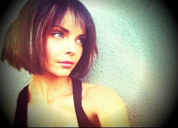 Iza Miko w wielkim świecie