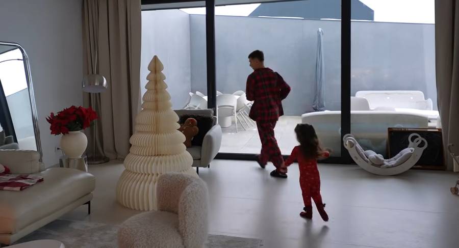 Friz i Wersow udekorowali dom na święta, fot. YouTube