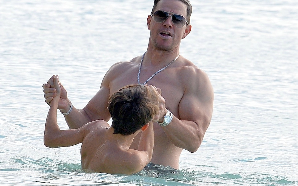 Mark Wahlberg pokazał swoich nastoletnich synów, “Nie wierzę, że mnie już przerośliście”