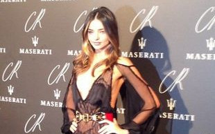 Miranda Kerr pokazała pupę (FOTO)