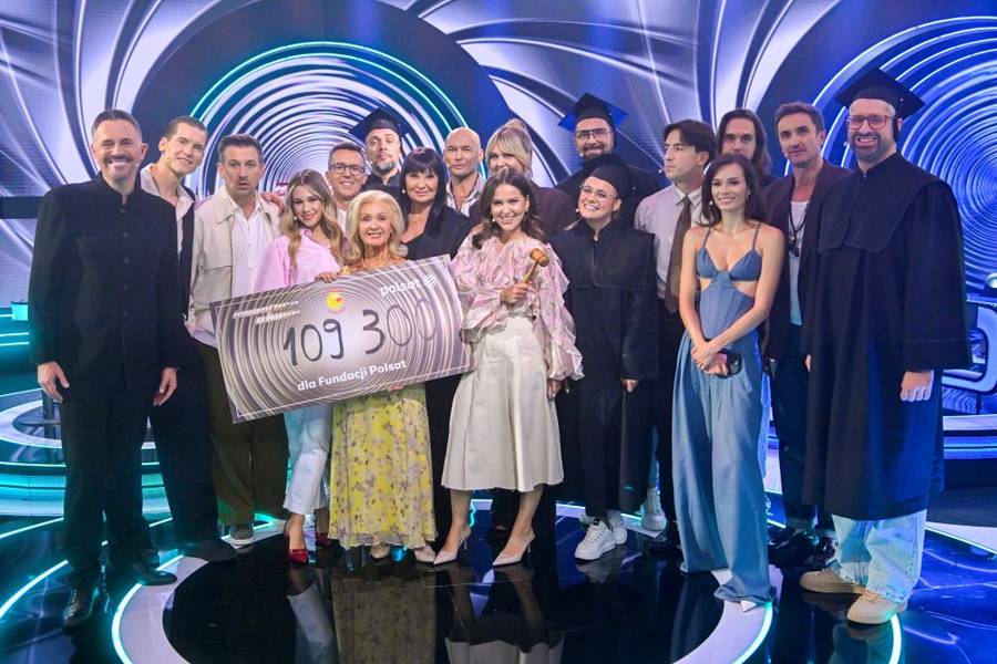 Plejada gwiazd w “Awanturze o kasę” u Ibisza! Kurzajewski, Pavlović, Wachowicz, Szroeder… (FOTO)