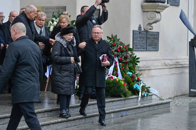 Pogrzeb Lucjana Brychczego. Tłumy piłkarzy i kibiców przyszły pożegnać legendę Legii Warszawa