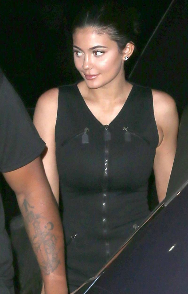 Małe USTA Kylie zmieniły jej twarz! Teraz wygląda zupełnie inaczej