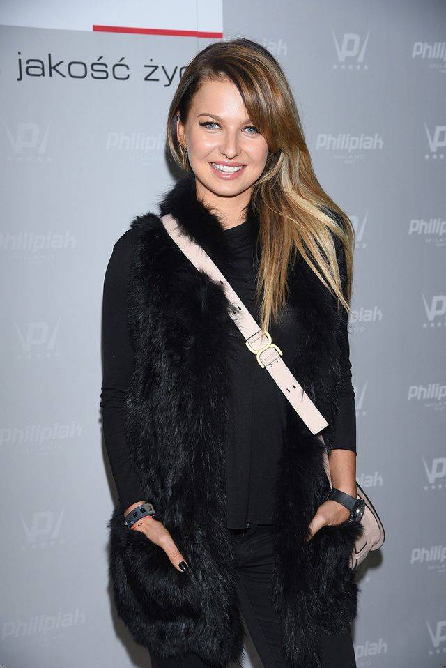 Jakiej płci będzie dziecko Anny Lewandowskiej? Internauci zgadują po TYM zdjęciu