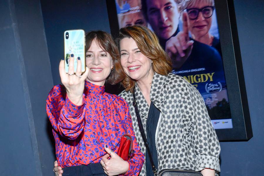 Premiera filmu “Śniegu już nigdy nie będzie”. Weronika Rosati odsłoniła szczupłe nogi