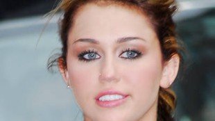 Czy to najtrafniejsza parodia Miley Cyrus? (VIDEO)