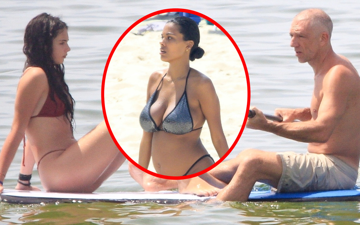 Vincent Cassel z córką i 21-letnią żoną w ciąży wypoczywają w Brazylii (ZDJĘCIA)