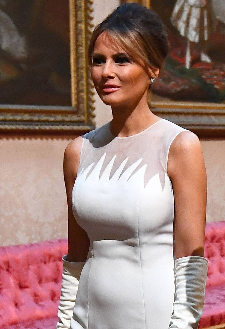 Księżna Kate i Melania Trump w BIAŁYCH sukniach na bankiecie