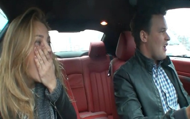 Uszkodzone drzwi z Sochą w Maserati – ustawka? [VIDEO]