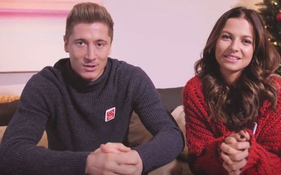 Anna i Robert Lewandowscy po raz kolejny wsparli Szlachetną Paczkę (VIDEO)