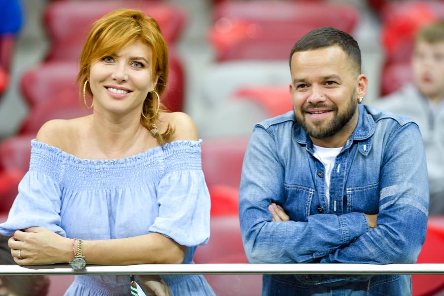 Mecz Polska- Austria: Lewandowska w krótkich szortach, Ślotała z narzeczonym i znani politycy