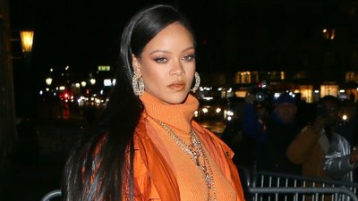 Pomarańczowa Rihanna – gwiazda postawiła na makijaż i stylówkę w kolorze MANDARYNKI (ZDJĘCIA)