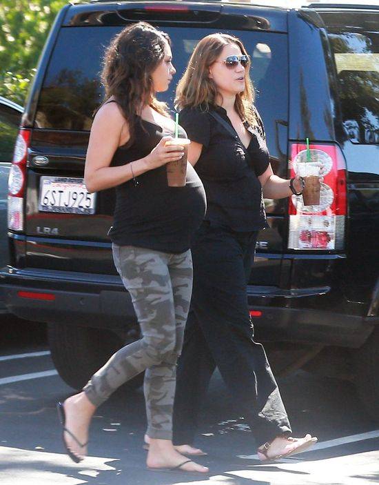 Mila Kuni przed, w i po ciąży