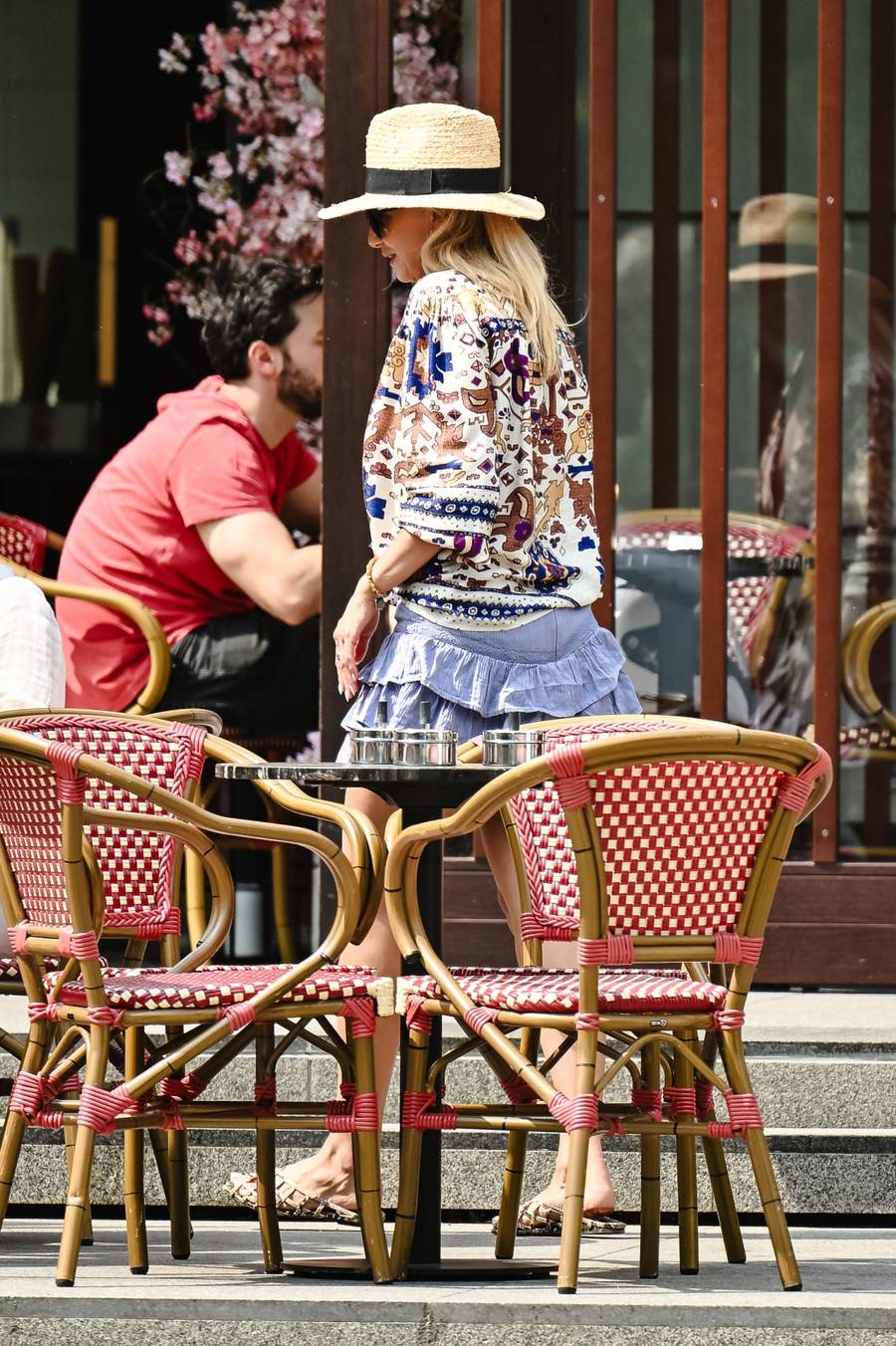 Sylwia Gliwa pręży ciało na plaży w Sopocie! 47-letnia aktorka ma figurę jak nastolatka (FOTO)