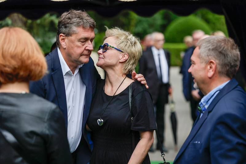 Monika Richardson pożegnała mamę Barbarę Pietkiewicz (ZDJĘCIA Z POGRZEBU)