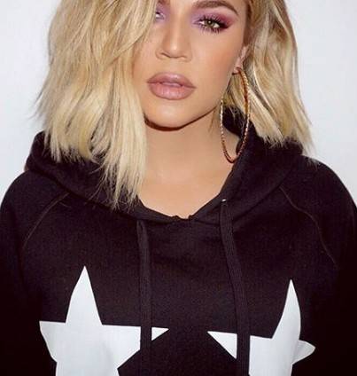 Dlaczego Khloe Kardashian nosi sztuczny ciążowy brzuch? Udaje ciążę?