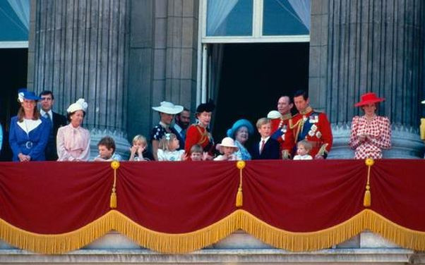 Królową Matkę urodziła kucharka?