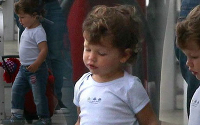 Ależ ten synek Penelope Cruz uroczy! (FOTO)