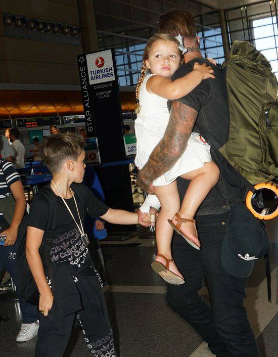 Harper Beckham pod opieką taty