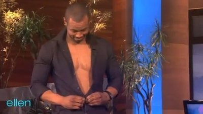 Isaiah Mustafa bez koszuli u Ellen DeGeneres [FOTO]