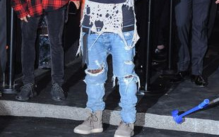 Nie uwierzysz, kogo całuje Kanye West