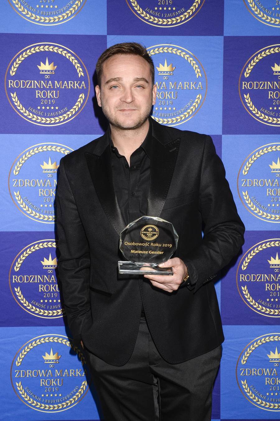 Gala Zdrowa i Rodzinna Marka Roku 2019: Zosia Ślotała z narzeczonym, Chodakowska z drogą torebką, Edyta Herbuś…