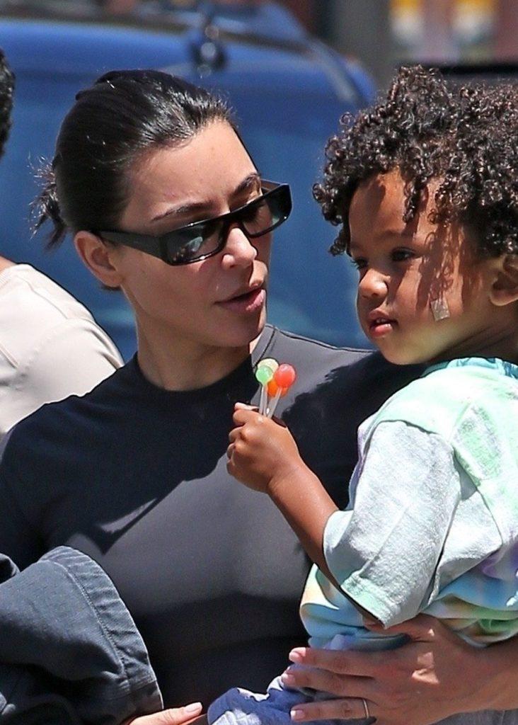 Kim Kardashian z synem Saintem