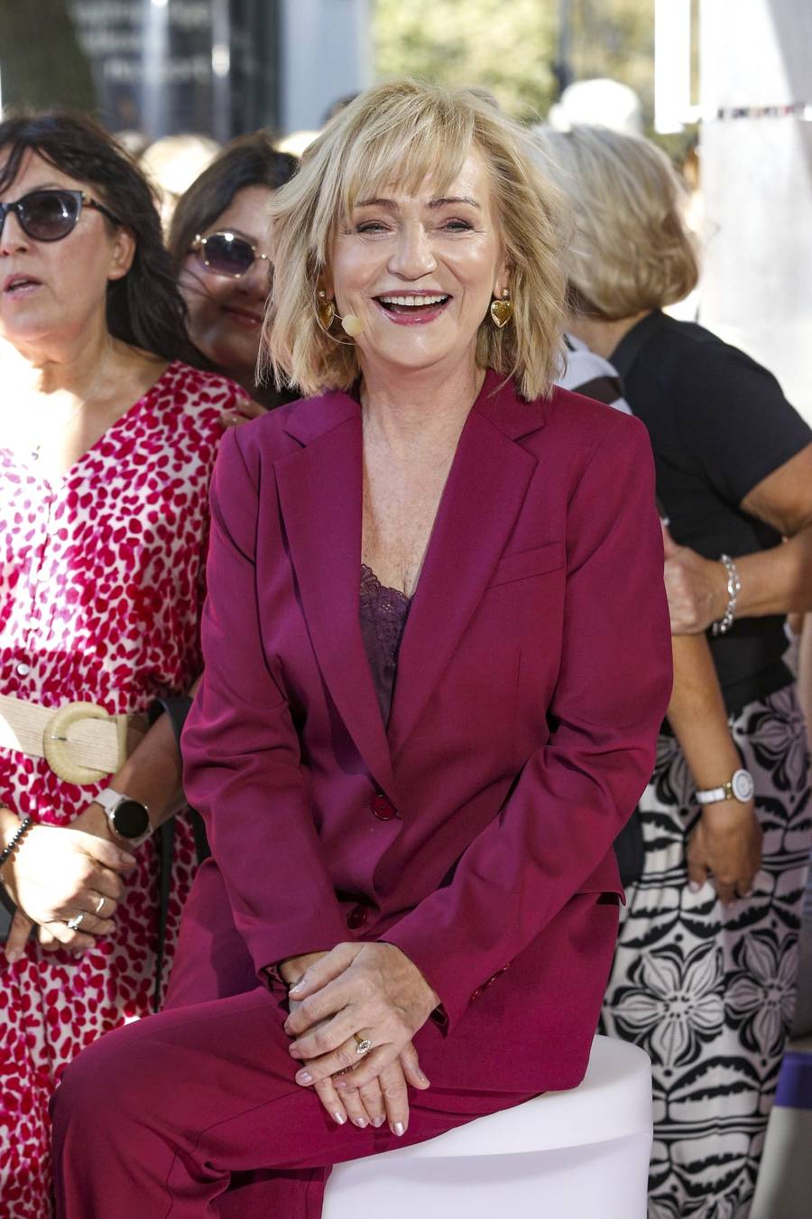 Zatrzęsienie gwiazd pod studiem “DDTVN”! Joanna Krupa, Izu Ugonoh z żoną i córeczką, Izabela Kuna, Edyta Zając