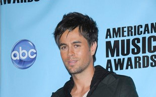 Enrique Iglesias nie oświadczy się Annie Kournikovej?