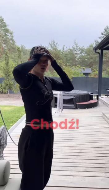 Margaret zamieszkała w środku lasu. Tak wygląda jej dom w Polsce