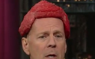 Bruce Willis nabija się z Lady Gagi (VIDEO)