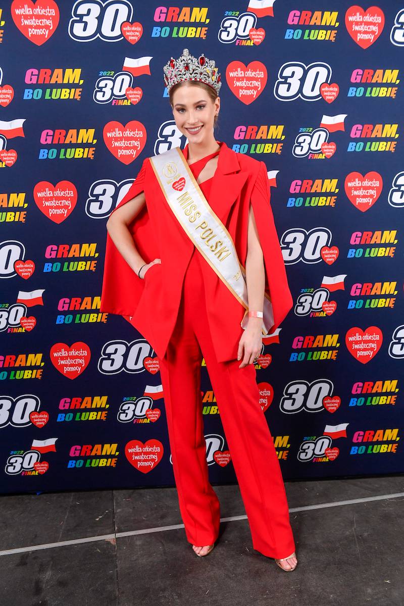 Gwiazdy osobiście wspierają WOŚP. Maria Sadowska w czułych objęciach z mężem