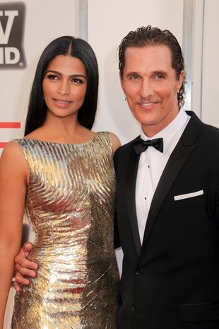 matthew-mcconaughey-camila-alves-R1