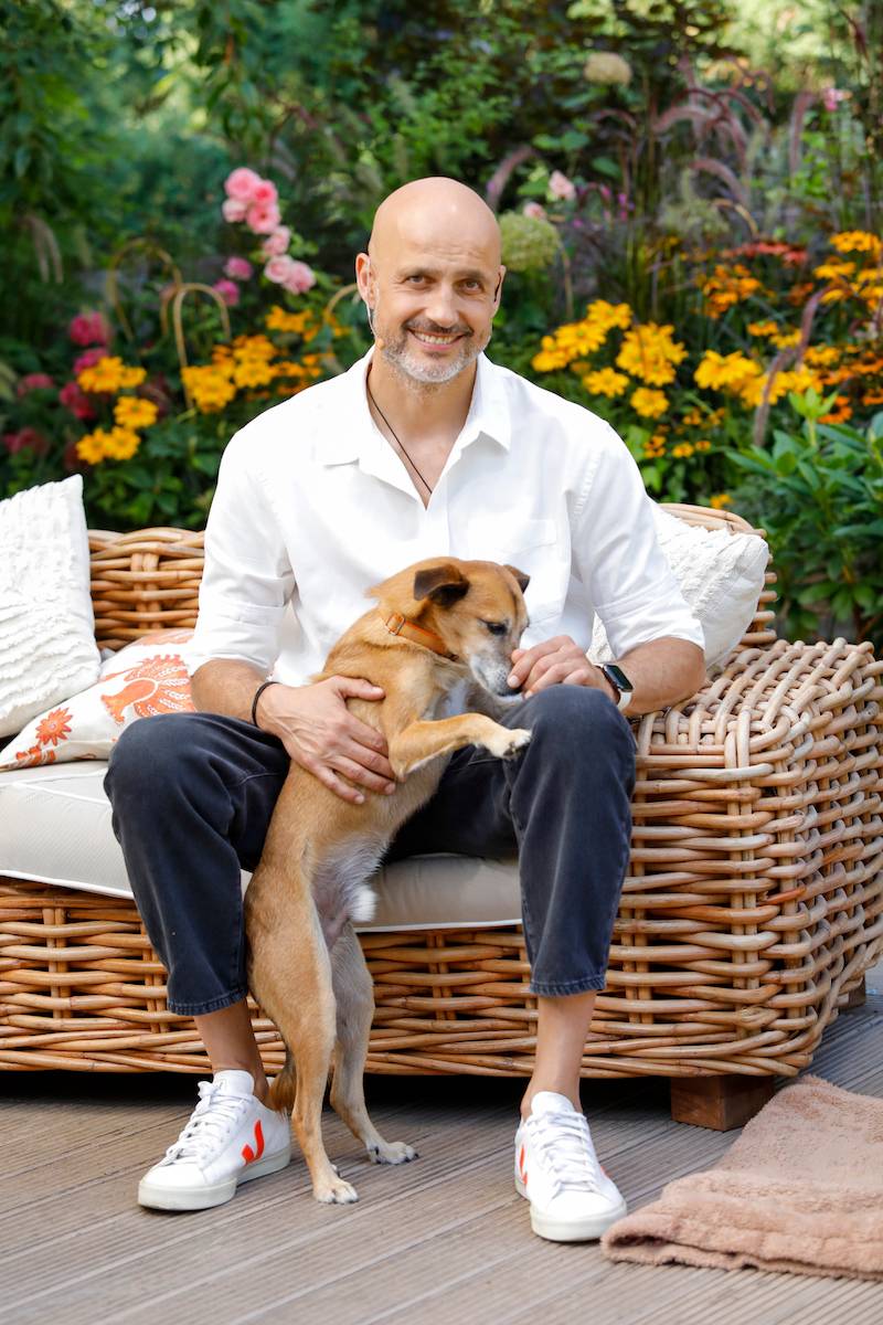 Robert Koszucki debiutuje jako prowadzący “Pytania na śniadanie”. Jak sobie poradził?