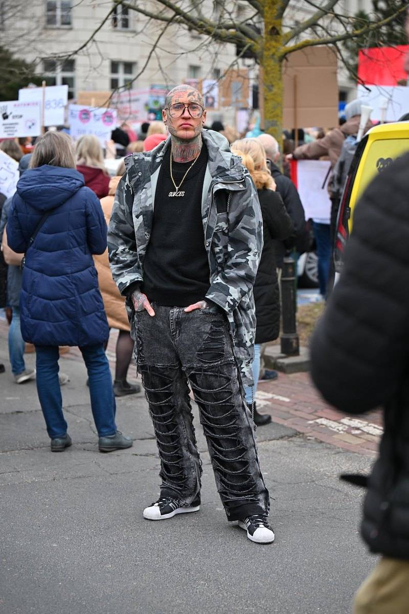 Gwiazdy na proteście w obronie praw zwierząt: Herbuś, Doda, Młynarska…