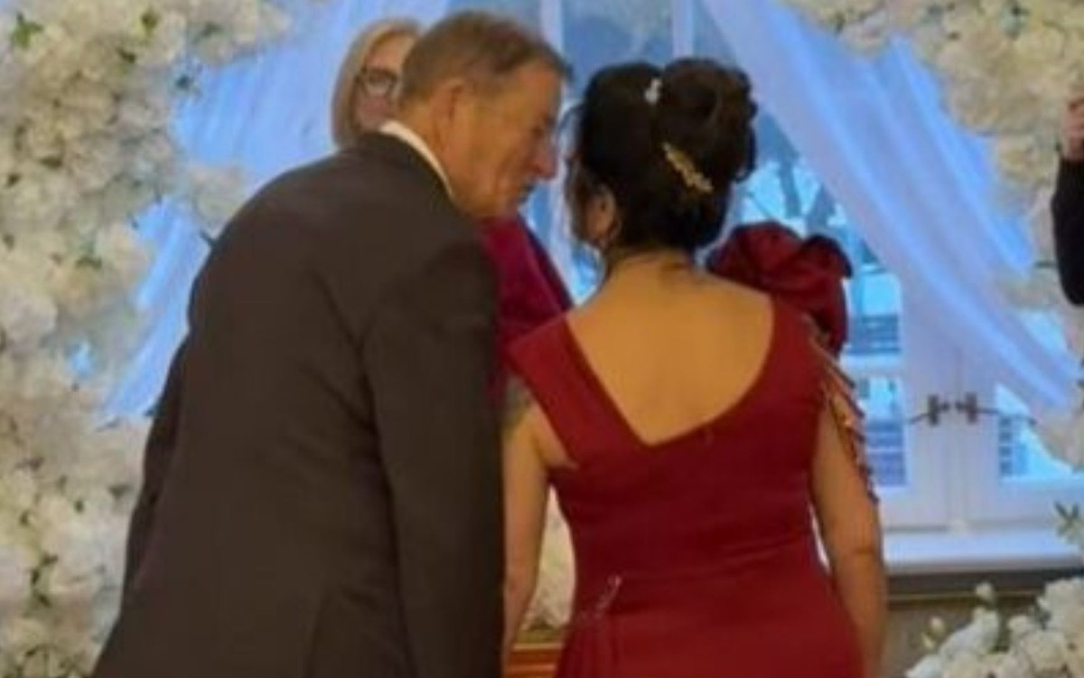 Ślub gwiazd “Sanatorium” w walentynki! Panna młoda w niebanalnej sukni