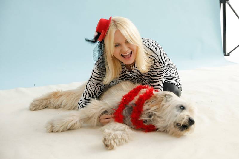 Gwiazdy pozują ze zwierzakami. Andrzej Piaseczny, Piotr Stramowski z ukochaną, Olga Borys…