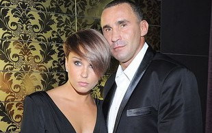 Dziewczyna Salety i jej odważny dekolt (FOTO)