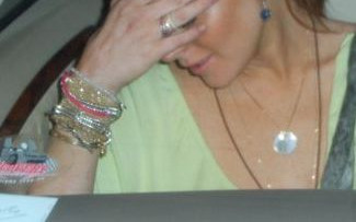 Lindsay Lohan imprezuje brudna i chuda (FOTO)