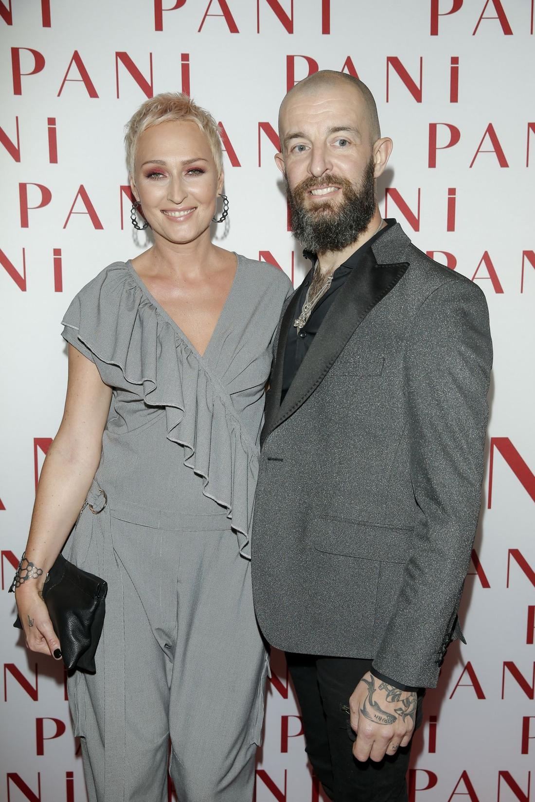 Anita Lipnicka z mężem na ściance