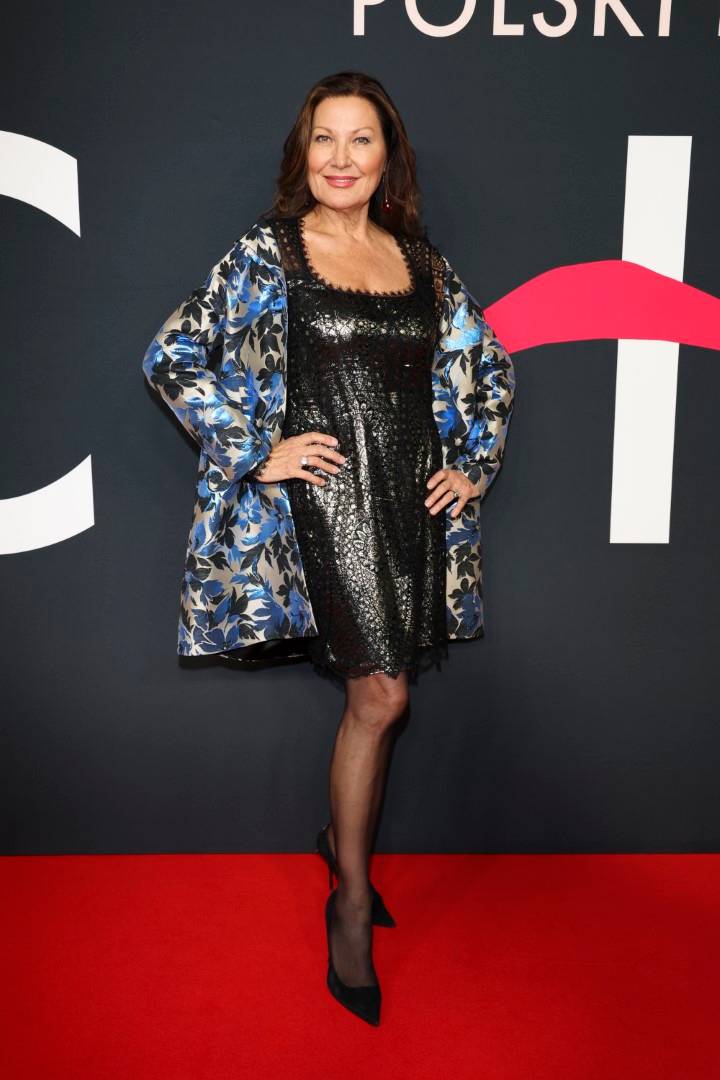 Premiera “Chłopów”: Ewa Kasprzyk z nową fryzurą, Foremniak w groszkach, Julia Wieniawa z odważnym dekoltem