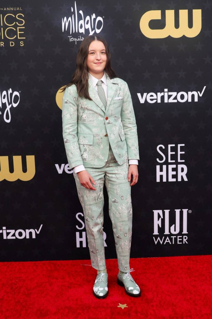 Gwiazdy na Critics Choice Awards: Jennifer Aniston, Harrison Ford z żoną, Tom Holland bez Zendai, Margot Robbie