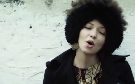 Ifi Ude  jako… warszawski cwaniak [VIDEO]