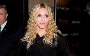 Kto nosi takie buty?