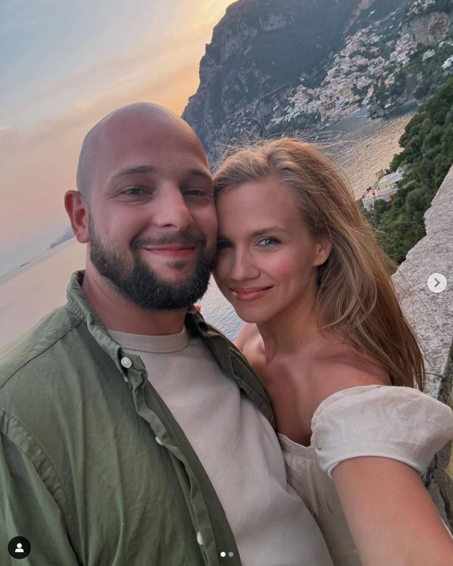 Poznali się na rozmowie o pracę, rok później byli już po ślubie. Teraz ich bajkowy związek dobiegł końca…?