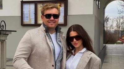 Strój Roxie Węgiel oburzył internautów. Tak poszła do kościoła!