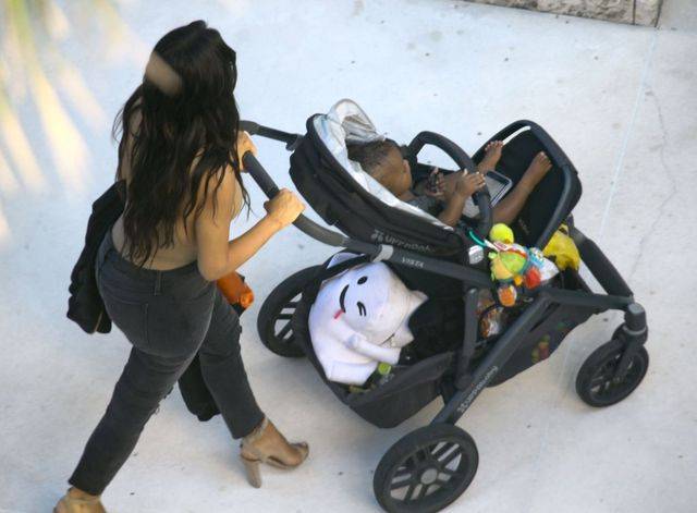 Wszystko, co musicie wiedzieć o TRZECIEJ ciąży Kim Kardashian