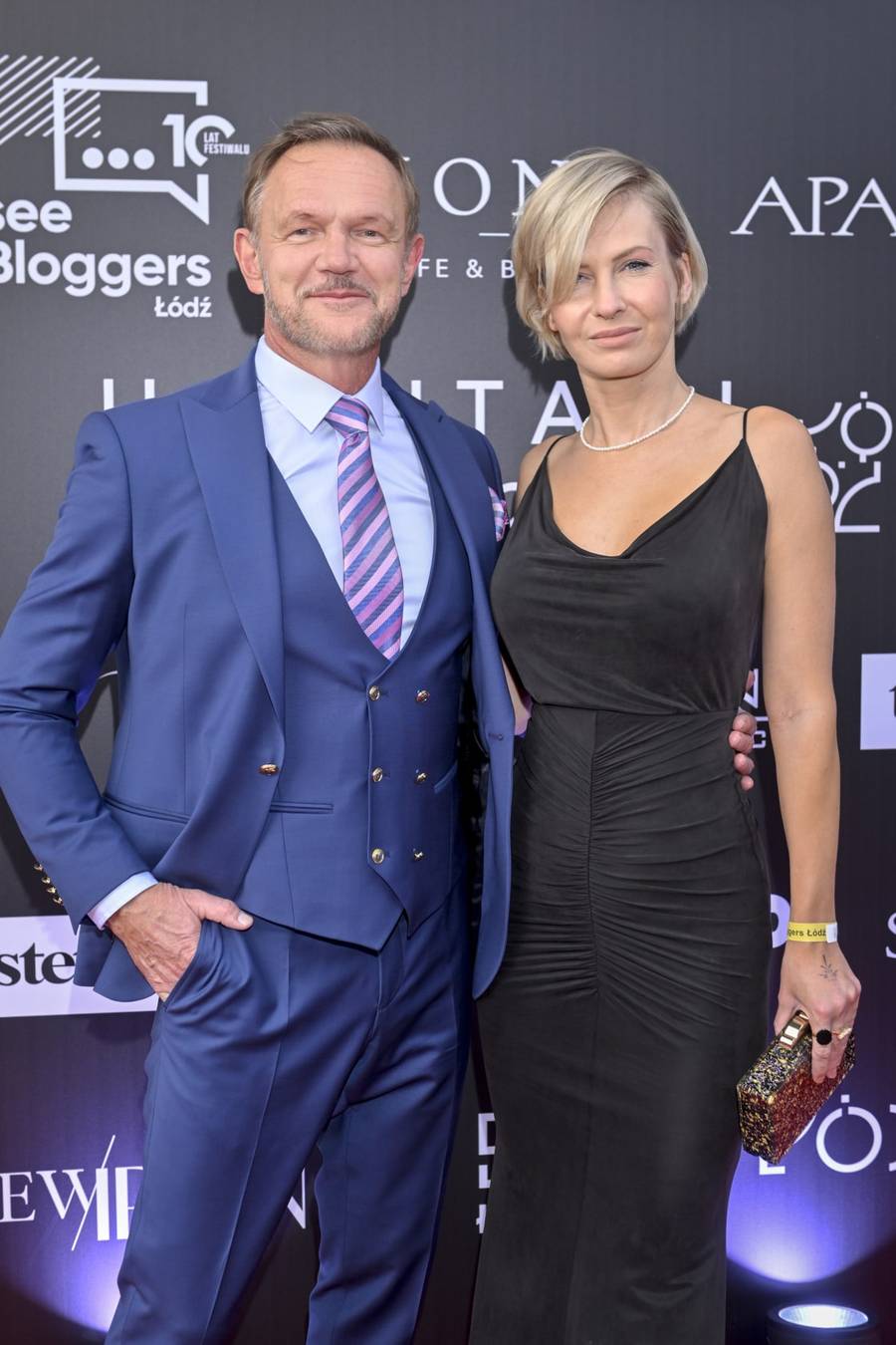 Zakochali się w sobie mimo SPOREJ różnicy wieku. Rekordzistów dzieli nawet 50 lat!