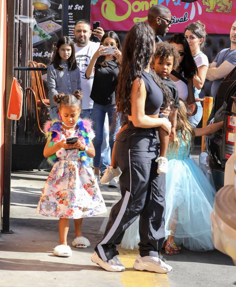 Nori i Saint mają już swoje smartfony