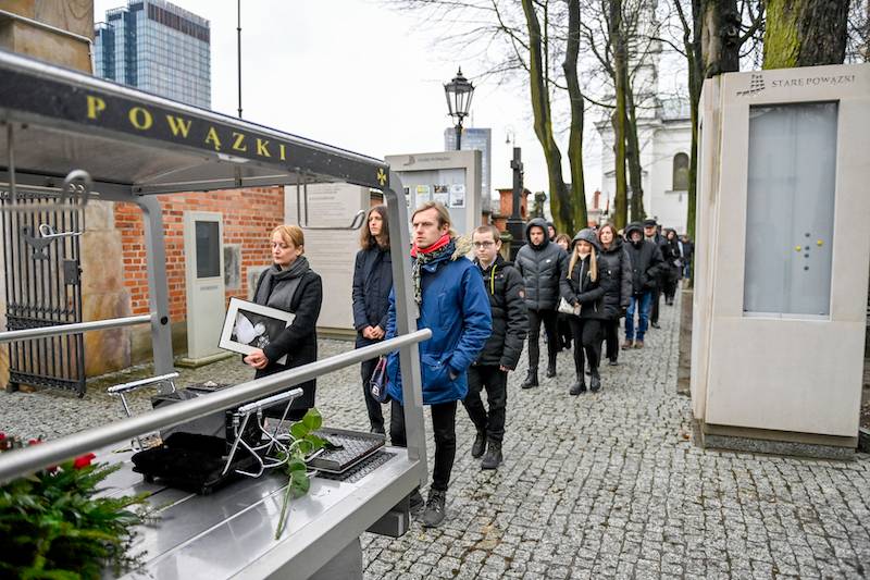 Pogrzeb Zofii Merle. Smutny widok na Powązkach (ZDJĘCIA)